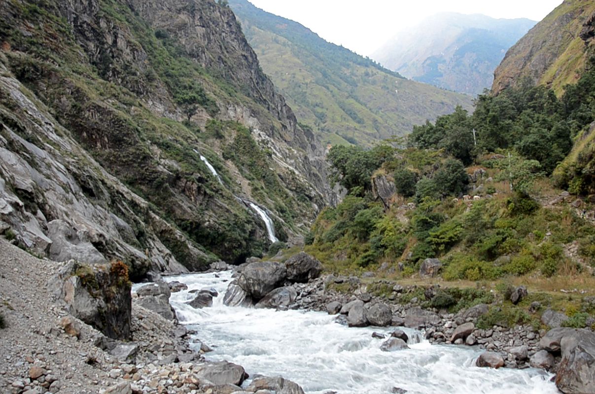 01 The Trail From Chamje Drops To the Marsyangdi River On the Annapurna Circuit 